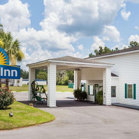 Days Inn By Wyndham Hampton Eksteriør billede