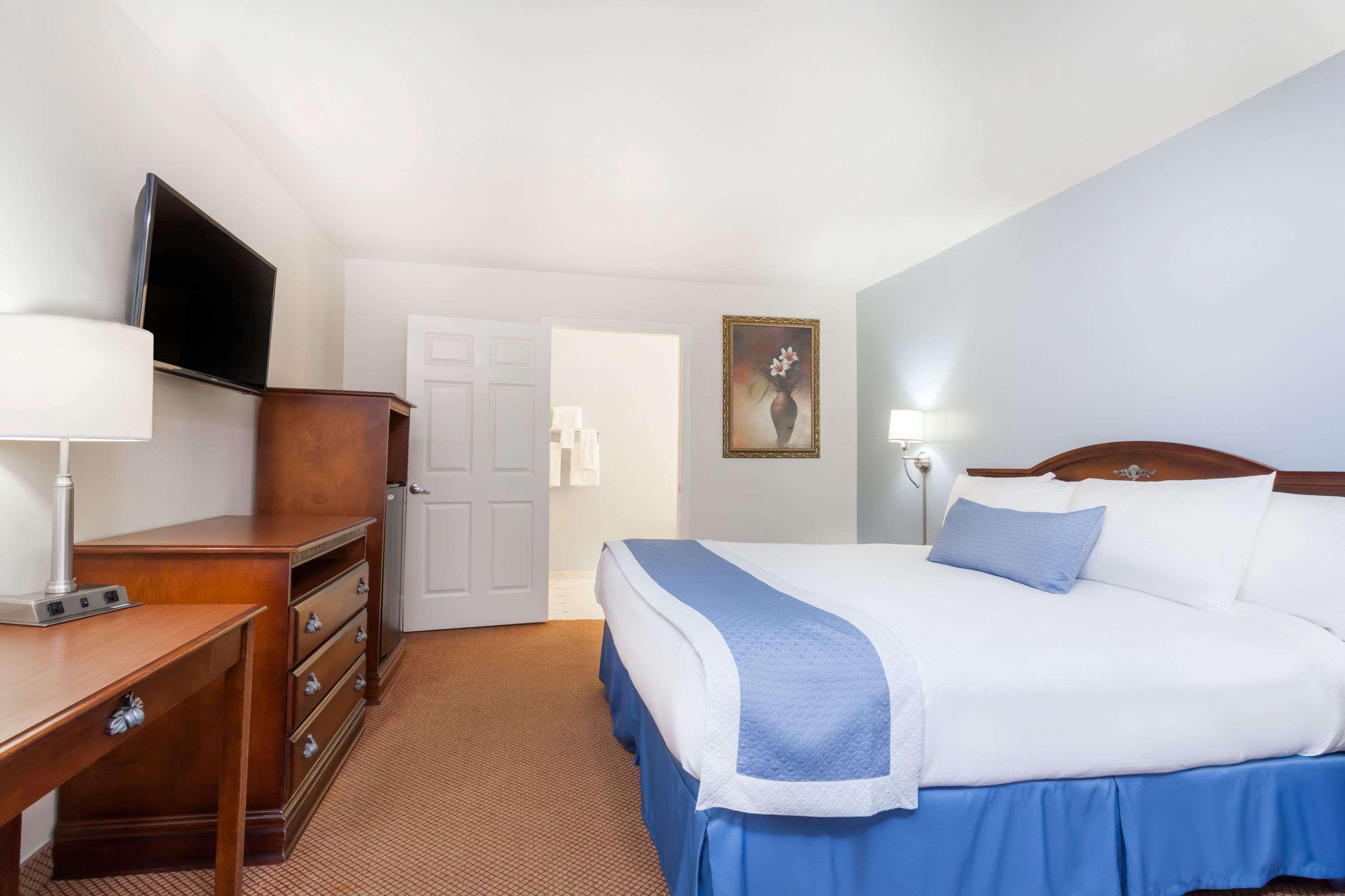 Days Inn By Wyndham Hampton Eksteriør billede